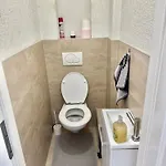 3 Avec Salon Et Terrasse 아파트 *
