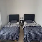 3 Avec Salon Et Terrasse 아파트