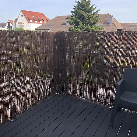 3 Avec Salon Et Terrasse Apartamento