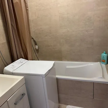 3 Avec Salon Et Terrasse Apartamento
