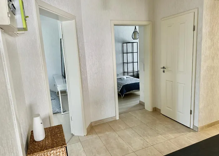 F4 Meuble Lägenhet *